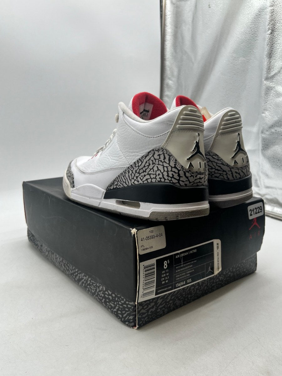 Jordan 3 Retro White Cement (2011) 8.5 (Moderately Worn Pre-Owned) - Image 6