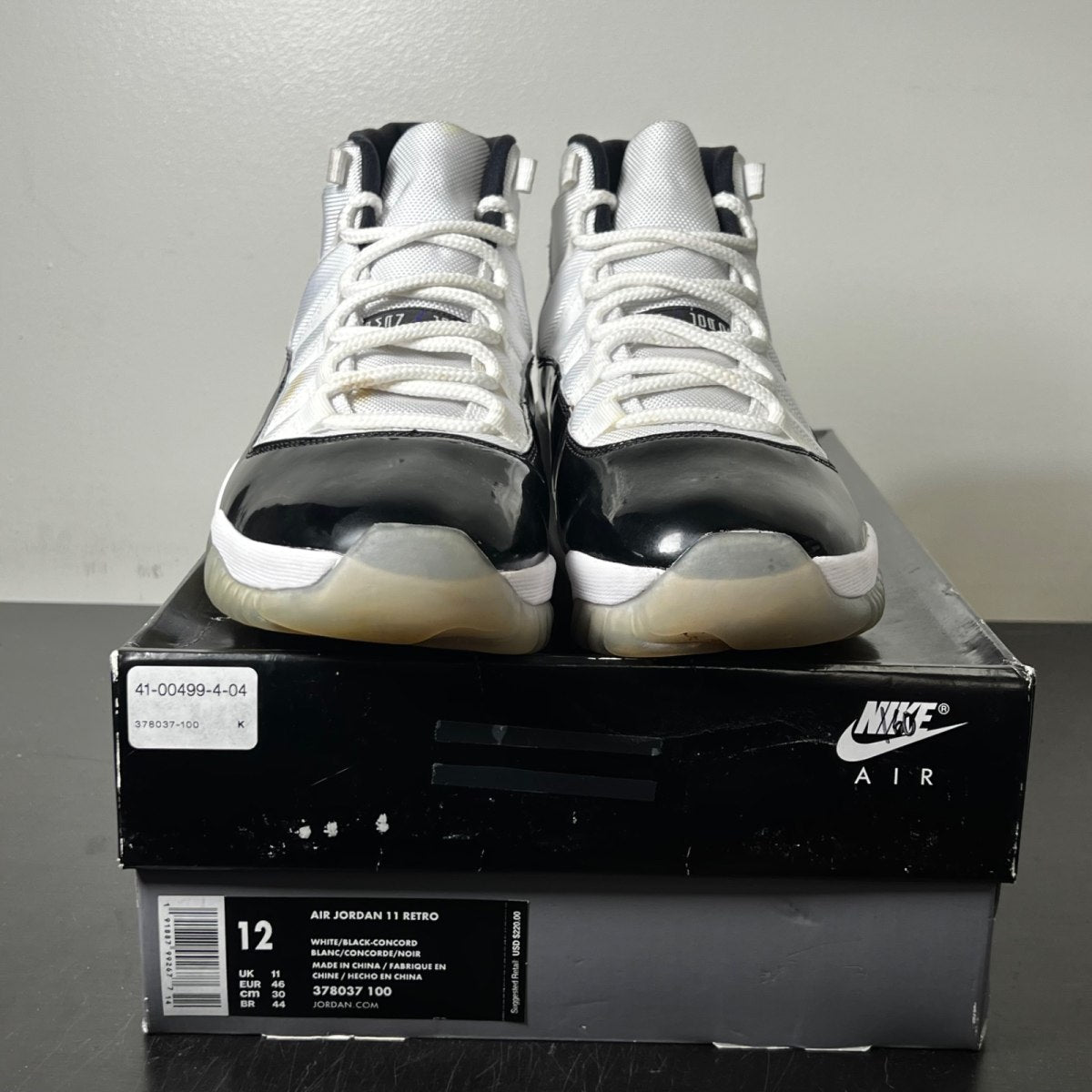 Jordan 11 Retro Concord (2018) 12 (Heavily Worn Pre-Owned)JordanWhite/Black-Concord - Image 2