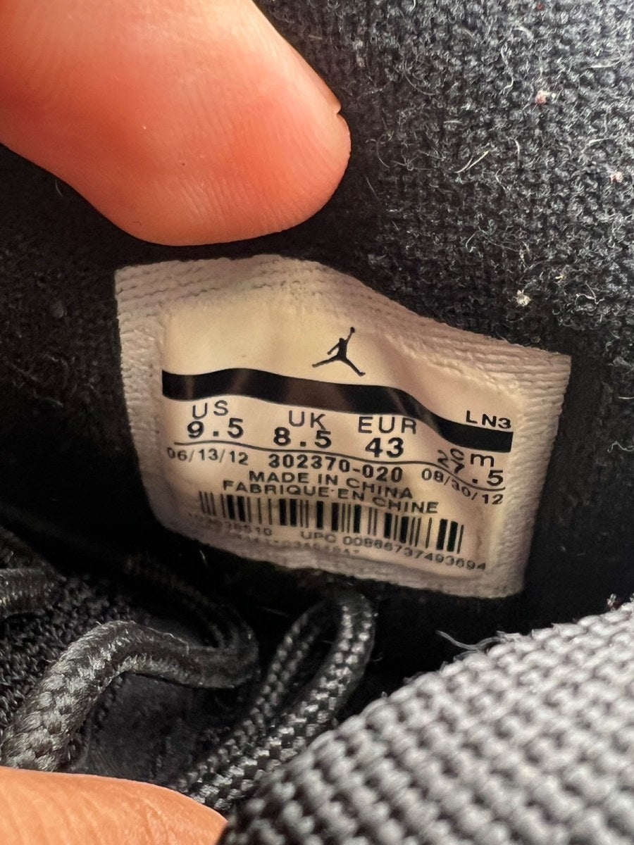 Jordan 9 Retro Olive (2012) 9.5 (Heavily Worn Pre-Owned) - Image 8