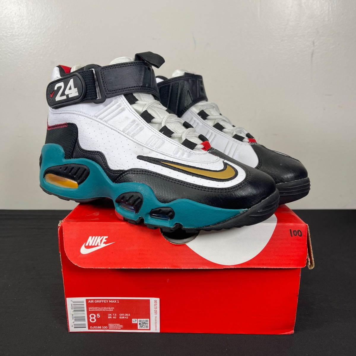 Nike Air Griffey Max 1 Swingman Sweetest Swing 8.5 (Moderately Worn Pre-Owned)NikeWhite/Black-University Red-Metallic Gold - Image 1