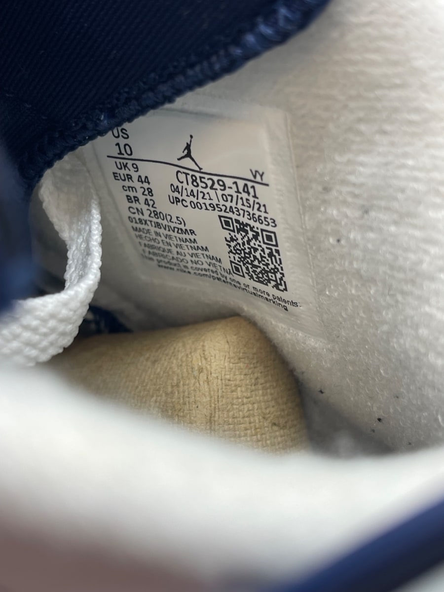 Jordan 6 Retro Midnight Navy (2022) 10 (Moderately Worn Pre-Owned) - Image 8