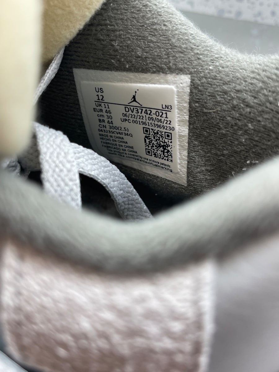 Jordan 4 Retro SE Craft Photon Dust 12 (Moderately Worn Pre-Owned)JordanPhoton Dust/Pale Vanilla/Off White/Grey Fog/Flat Pewter/Sail - Image 8