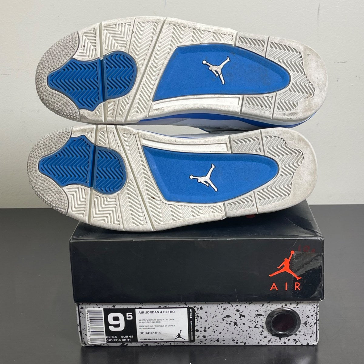 Jordan 4 Retro Military Blue (2012) 9.5 (Moderately Worn Pre-Owned)JordanWhite/Military Blue-Neutral Grey - Image 5