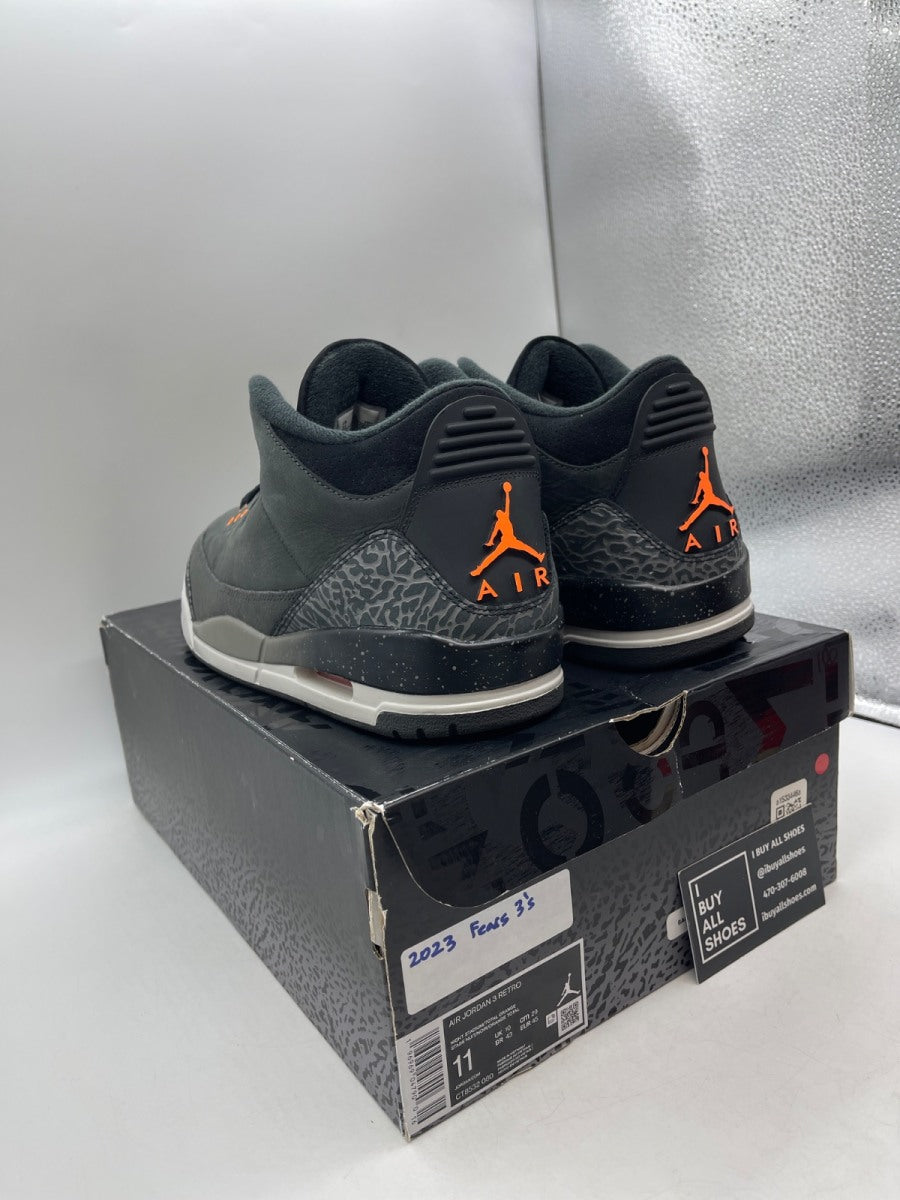Jordan 3 Retro Fear Pack (2023) 11 (Moderately Worn Pre-Owned) - Image 4