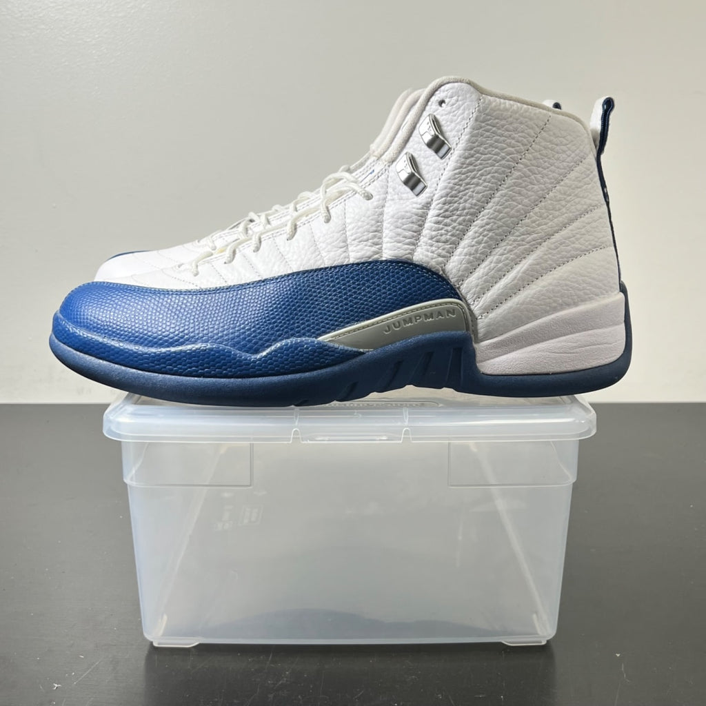 Jordan 12 Retro French Blue (2016) 11.5 (Moderately Worn Pre-Owned)JordanWhite/French Blue-Metallic Silver-Varsity Red - Image 3