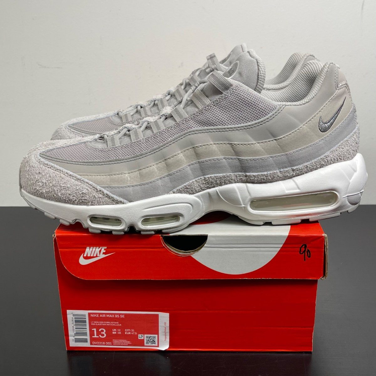 Nike Air Max 95 SE Cobblestone 13 (Moderately Worn Pre-Owned)NikeLight Iron Ore/Cobblestone-Flat Pewter-Sail - Image 3