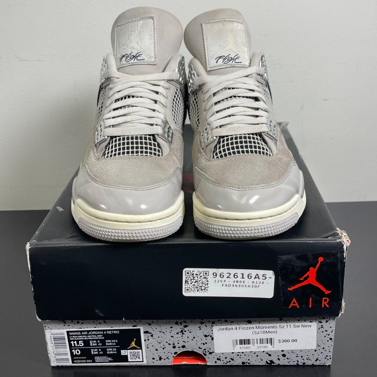 Jordan 4 Retro Frozen Moments (Women's) 11.5W (Moderately Worn Pre-Owned)JordanLight Iron Ore/Sail-Neutral Grey-Black-Metallic Silver - Image 2