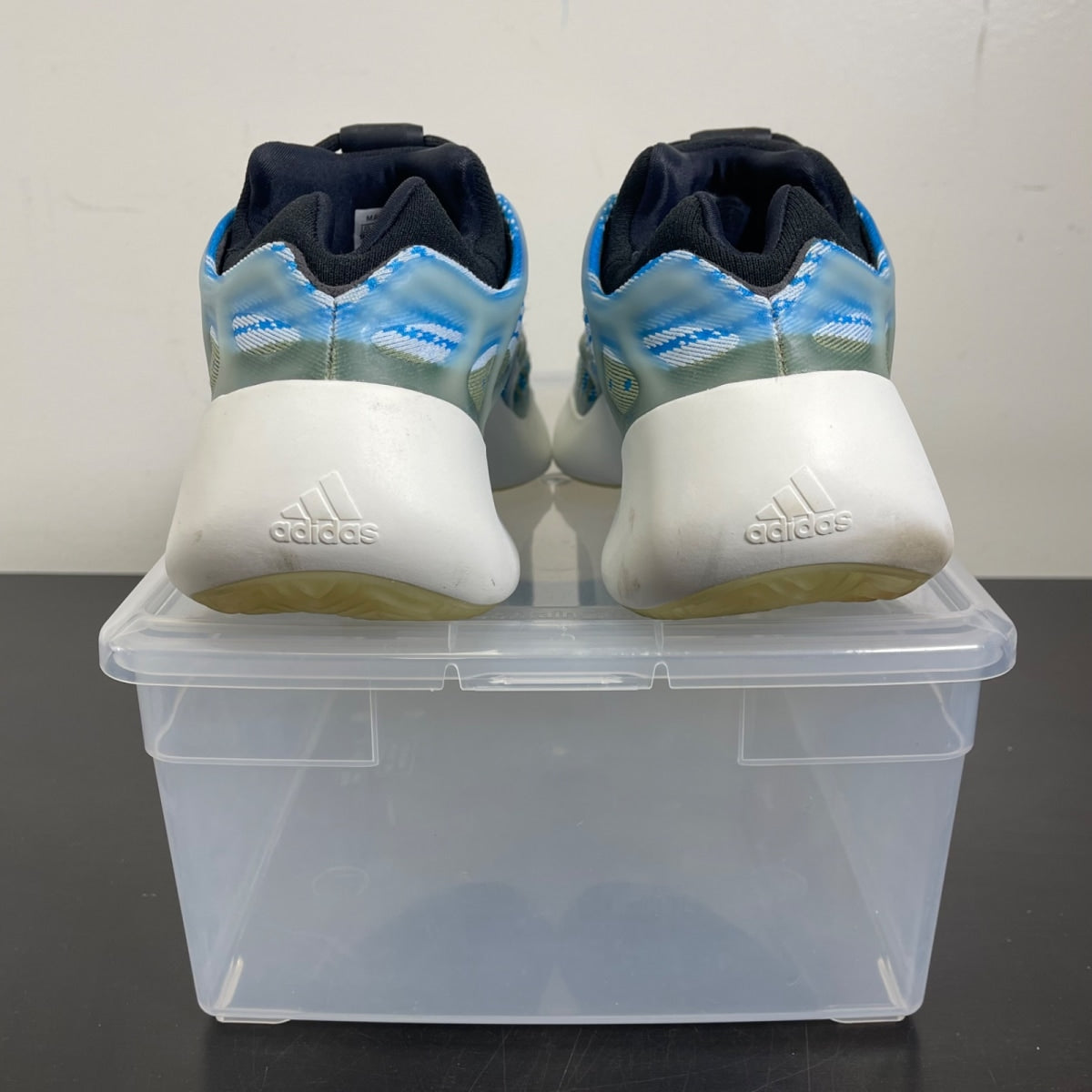 adidas Yeezy 700 V3 Arzareth 9.5 (Moderately Worn Pre-Owned)adidasAzareth/Azareth/Azareth - Image 4
