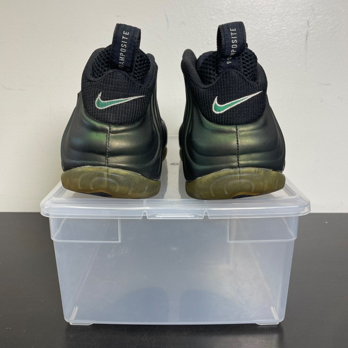 Nike Air Foamposite Pro Pine Green 11 (Moderately Worn Pre-Owned)NikePine Green/Black - Image 5