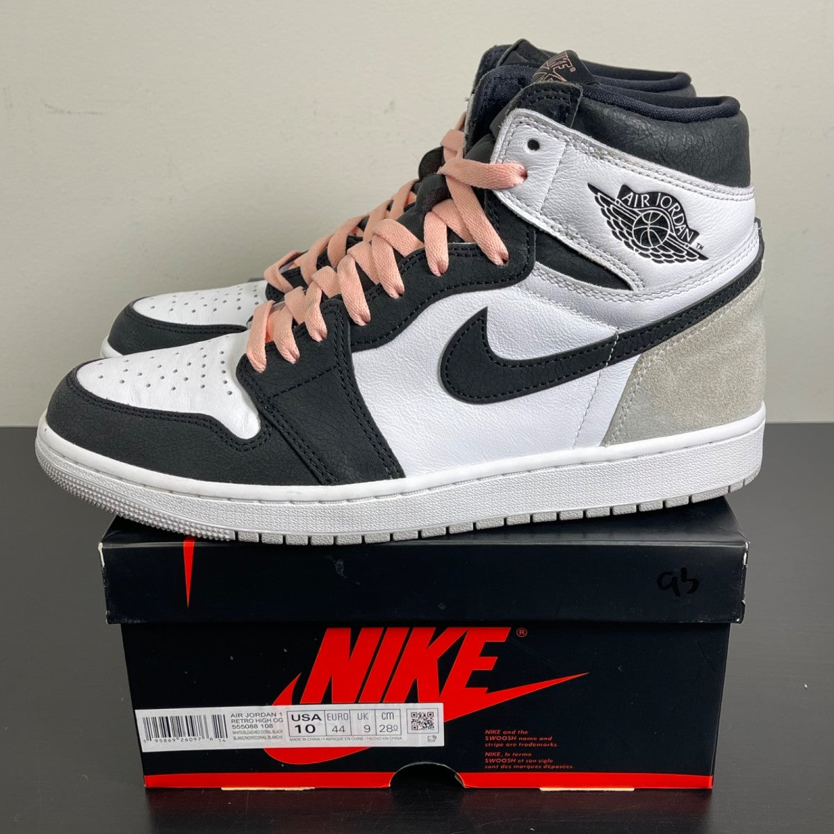 Jordan 1 Retro High OG Bleached Coral 10 (Moderately Worn Pre-Owned)JordanWhite/Black/Grey Fog/Bleached Coral - Image 3