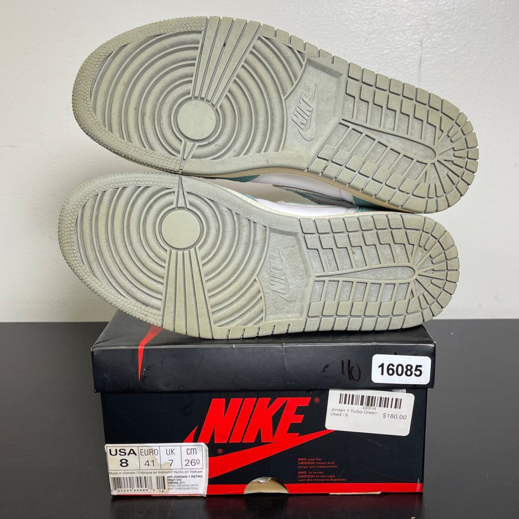 Jordan 1 Retro High Turbo Green 8 (Moderately Worn Pre-Owned)JordanTurbo Green/Sail-White-Light Smoke Grey - Image 5