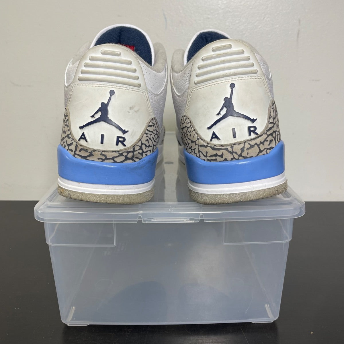 Jordan 3 Retro UNC (2020) 12 (Moderately Worn Pre-Owned)JordanWhite/Valor Blue-Tech Grey - Image 4