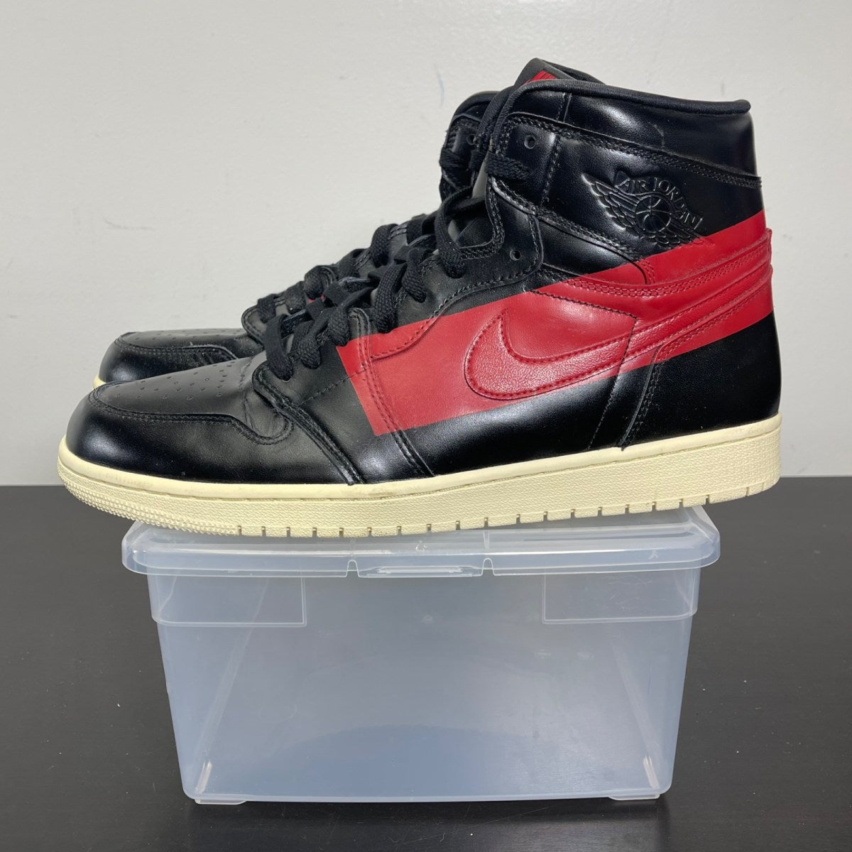 Jordan 1 Retro High OG Defiant Couture 14 (New Pre-Owned)JordanBlack/Gym Red-Muslin - Image 3