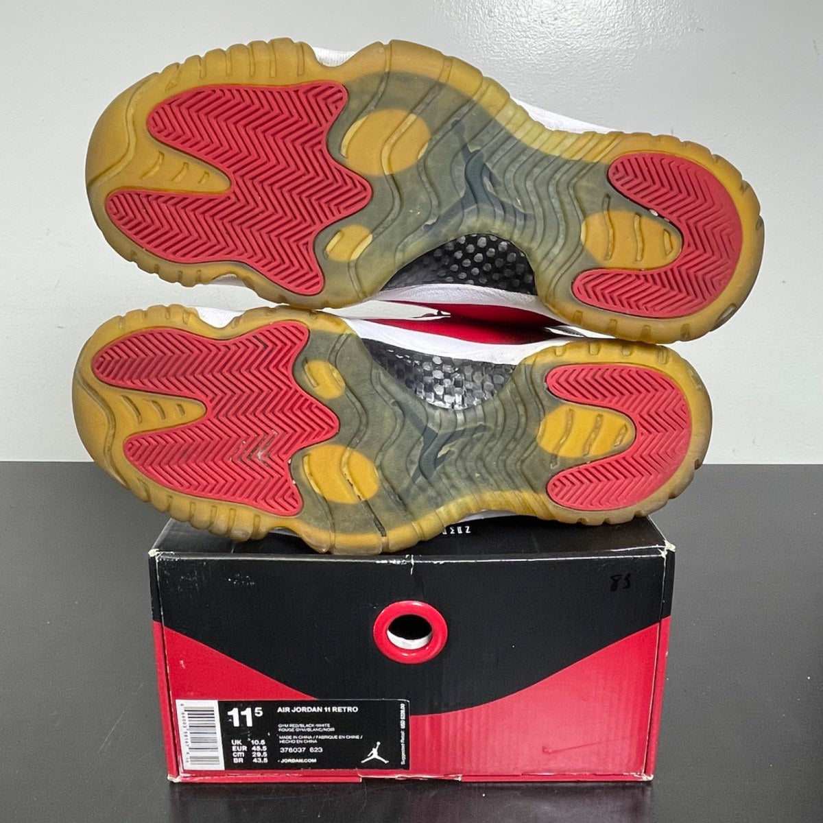 Jordan 11 Retro Win Like 96 11.5 (Moderately Worn Pre-Owned)JordanGym Red/Black-White - Image 5