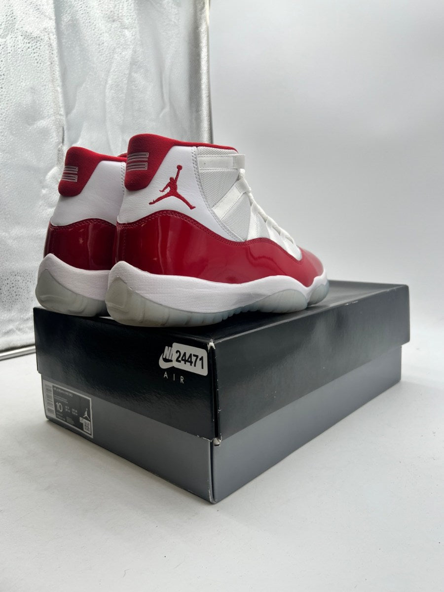 Jordan 11 Retro Cherry (2022) 10 (Lightly Worn Pre-Owned)JordanWhite/Varsity Red/Black - Image 5