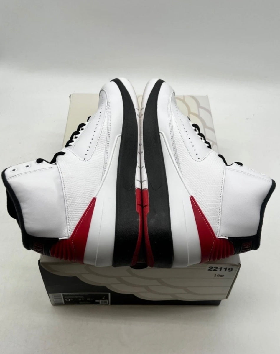 Jordan 2 Retro OG Chicago (2022) 9.5 (Lightly Worn Pre-Owned)JordanWhite/Varsity Red/Black - Image 7