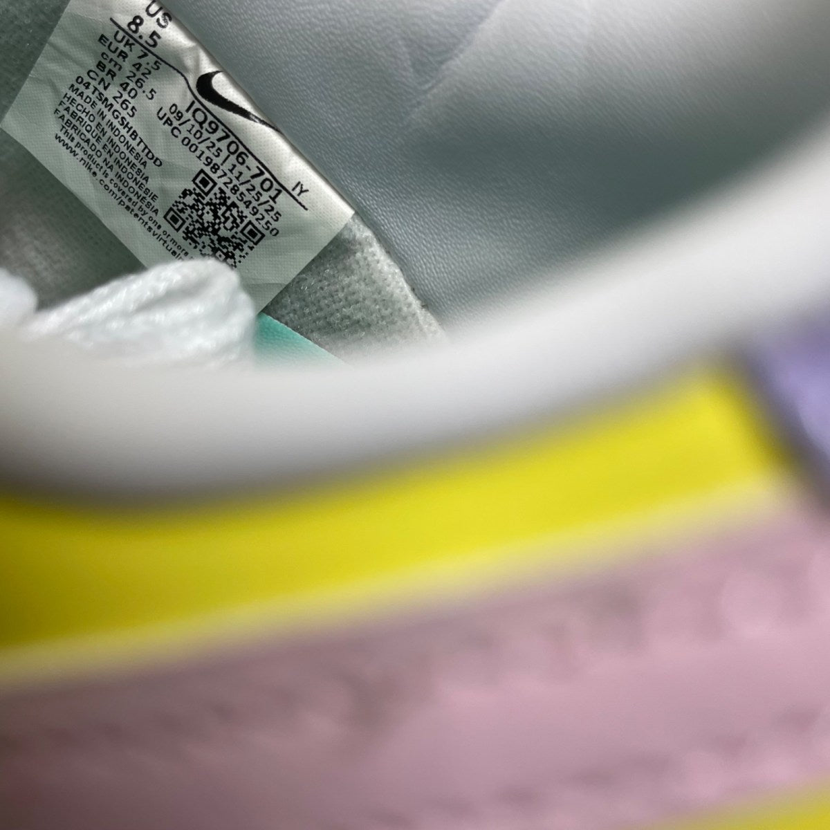 Nike Air Force 1 Low Easter (2026) 8.5 (Moderately Worn Pre-Owned)NikeYellow Pulse/Pink Foam/Hydrangeas/Emerald Rise/White - Image 6