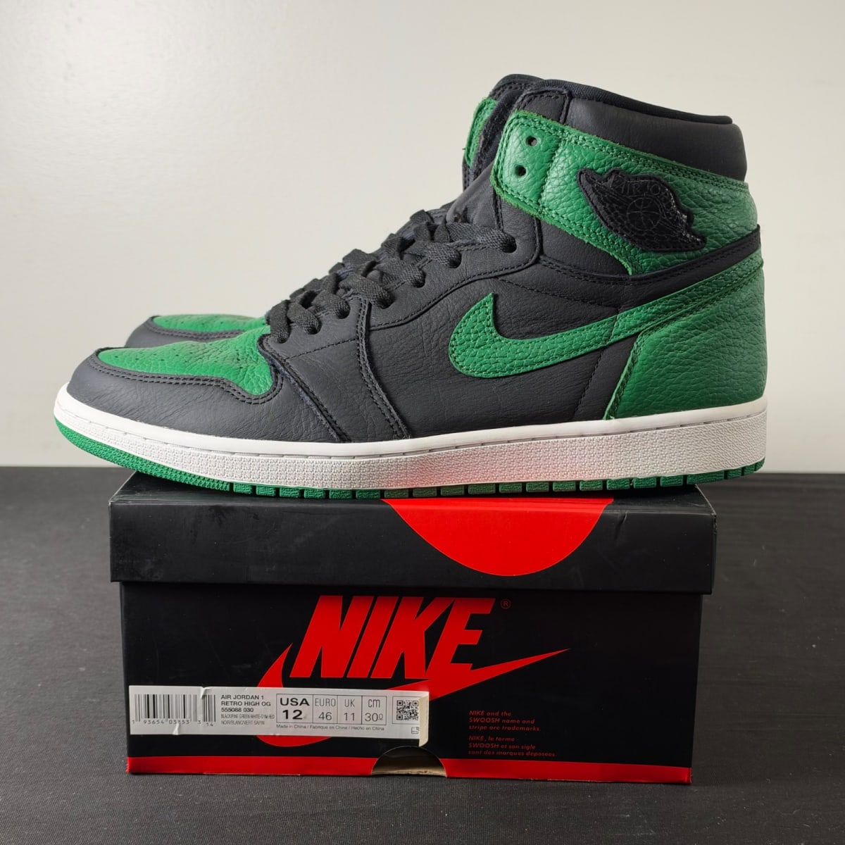 Jordan 1 Retro High Pine Green Black (Size 12) - aux