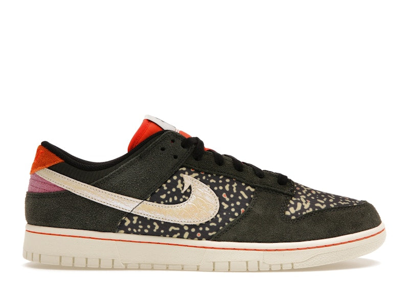 Nike Dunk Low SE Gone Fishing Rainbow Trout 10 (Moderately Worn Pre-Owned)